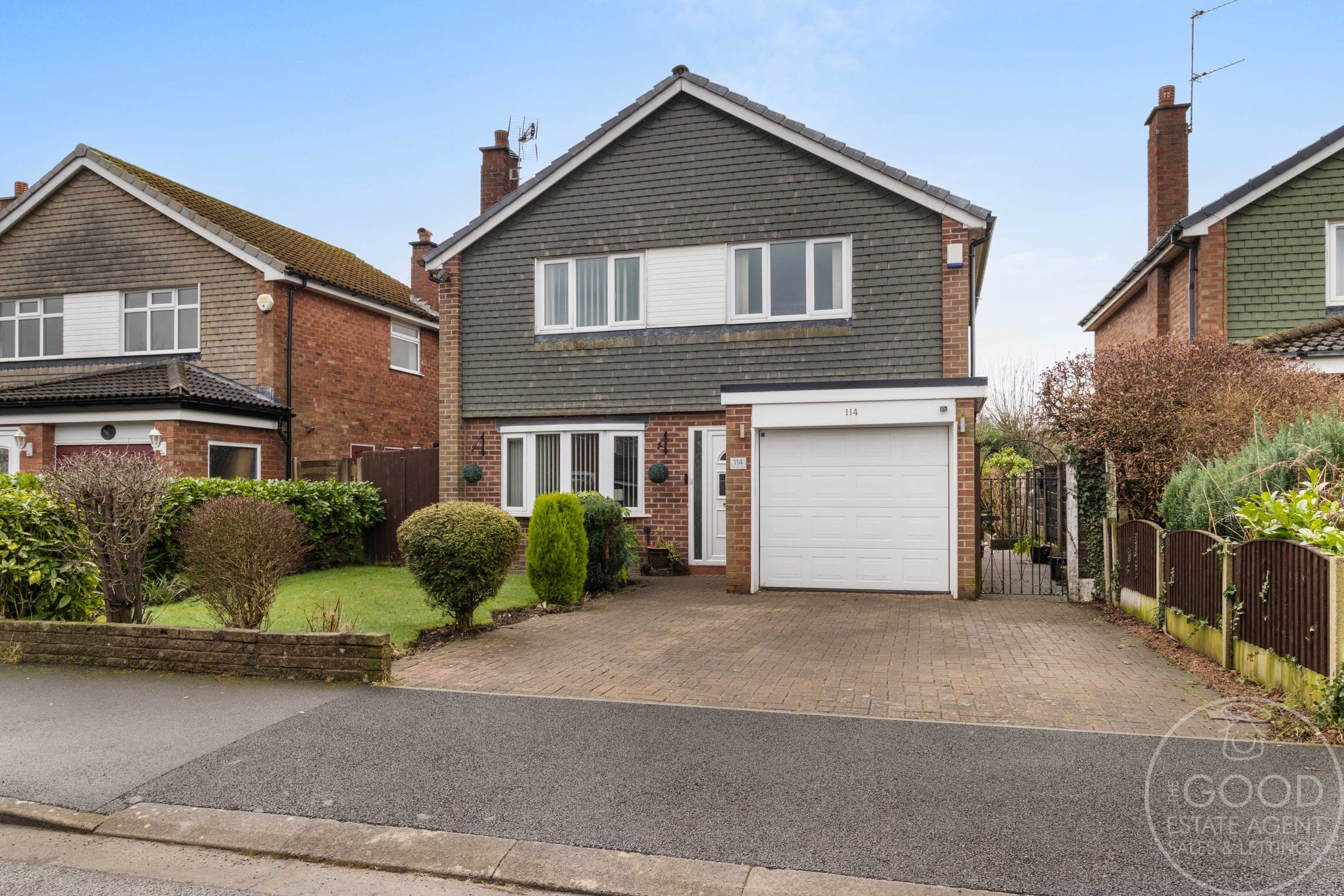 Oakdale Drive, Heald Green, SK8 3SW