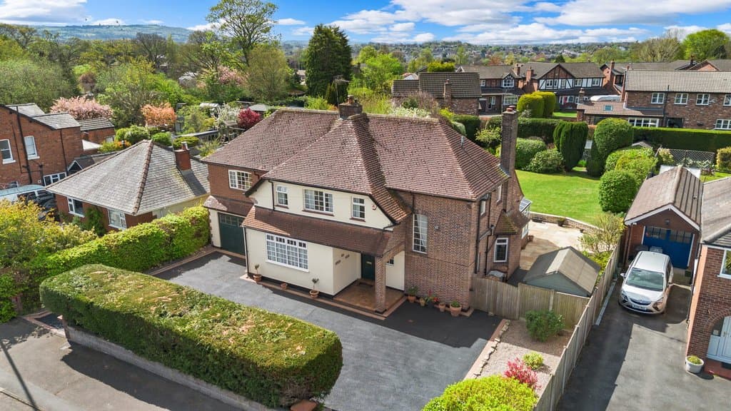 Heathdale, Giantswood Lane, Congleton, CW12 2HQ