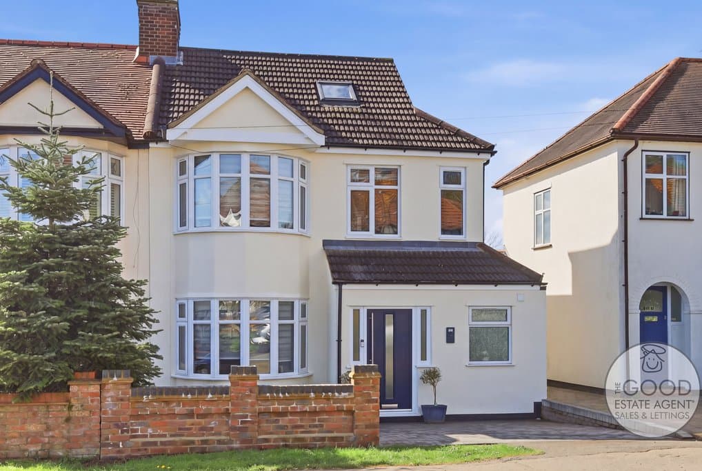 Englands Lane, Loughton, IG10 2QL