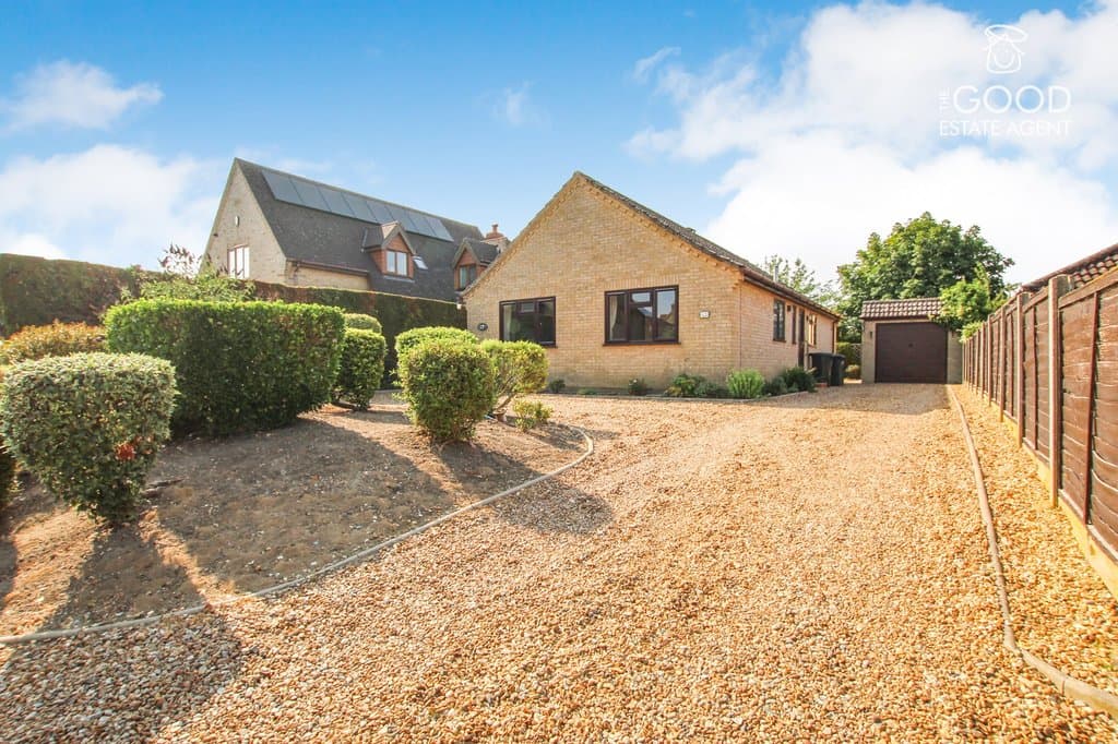 Hillside Meadow, Fordham, CB7 5PJ