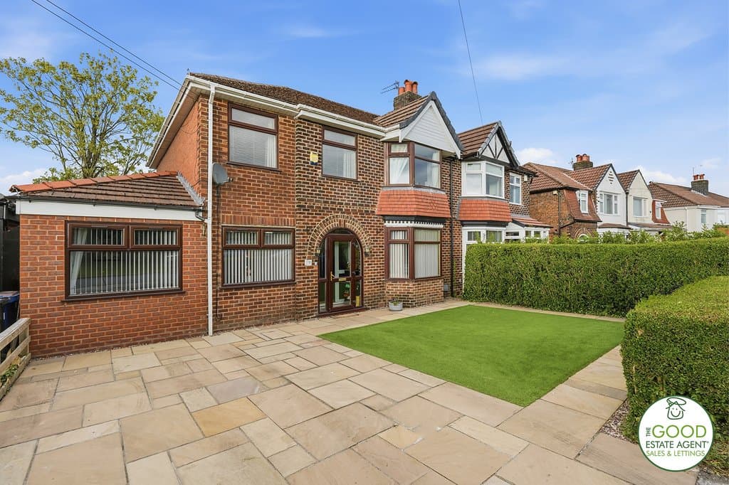 Bolshaw Road Heald Green, Cheadle, Cheshire SK83PJ