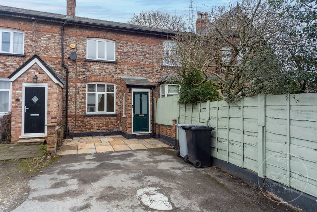 28 Brooke Avenue, Handforth , Cheshire East, Cheshire, SK9 3LS