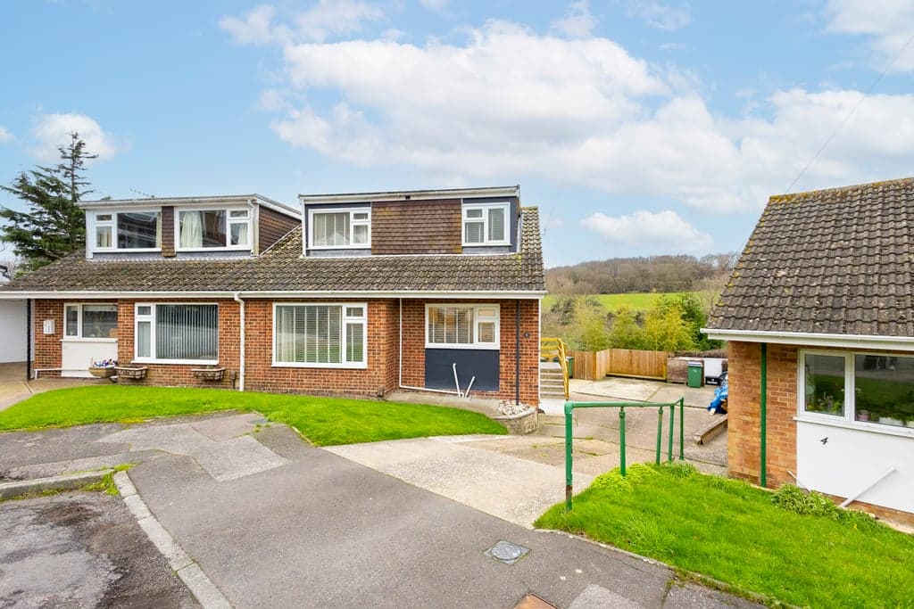 Valestone Close Seabrook, Hythe, Kent CT21 5SW