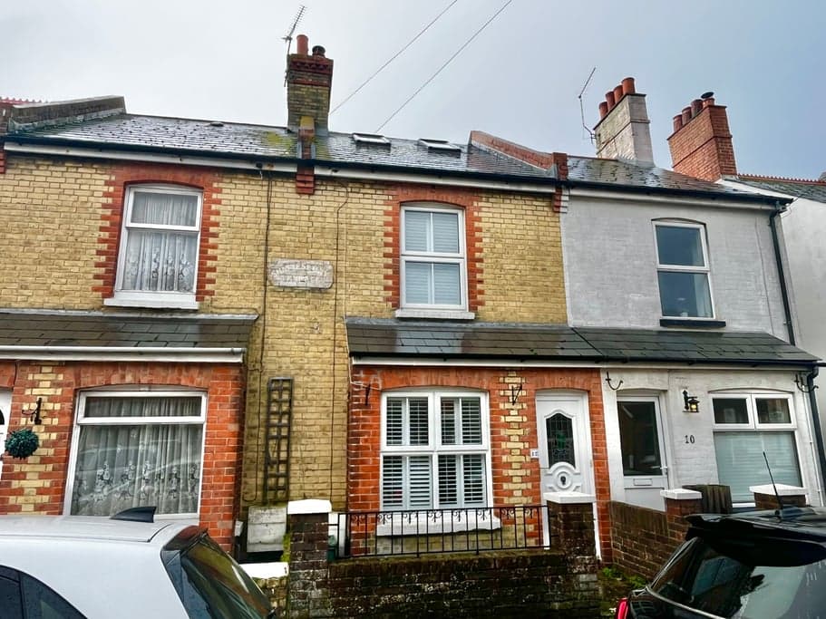 Cobden Road, Hythe, Kent CT21 6EY